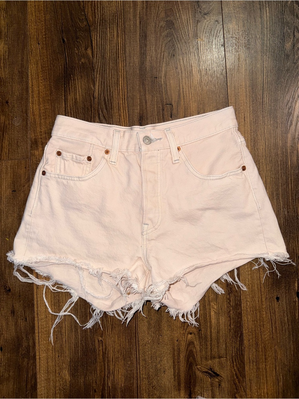 Levi’s 501 Original Denim Shorts Women’ Light Pink Frayed Hem Cutoffs Size 25